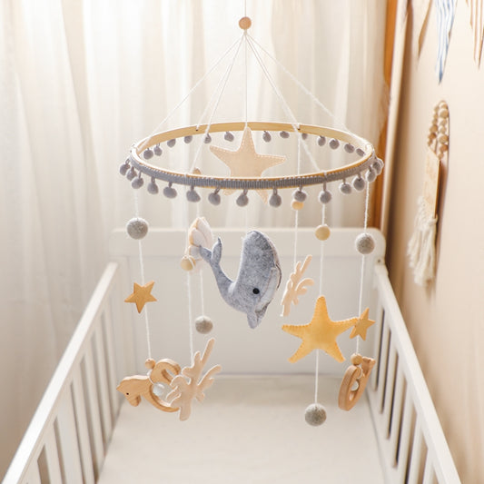 Móvil Ballena de fieltro